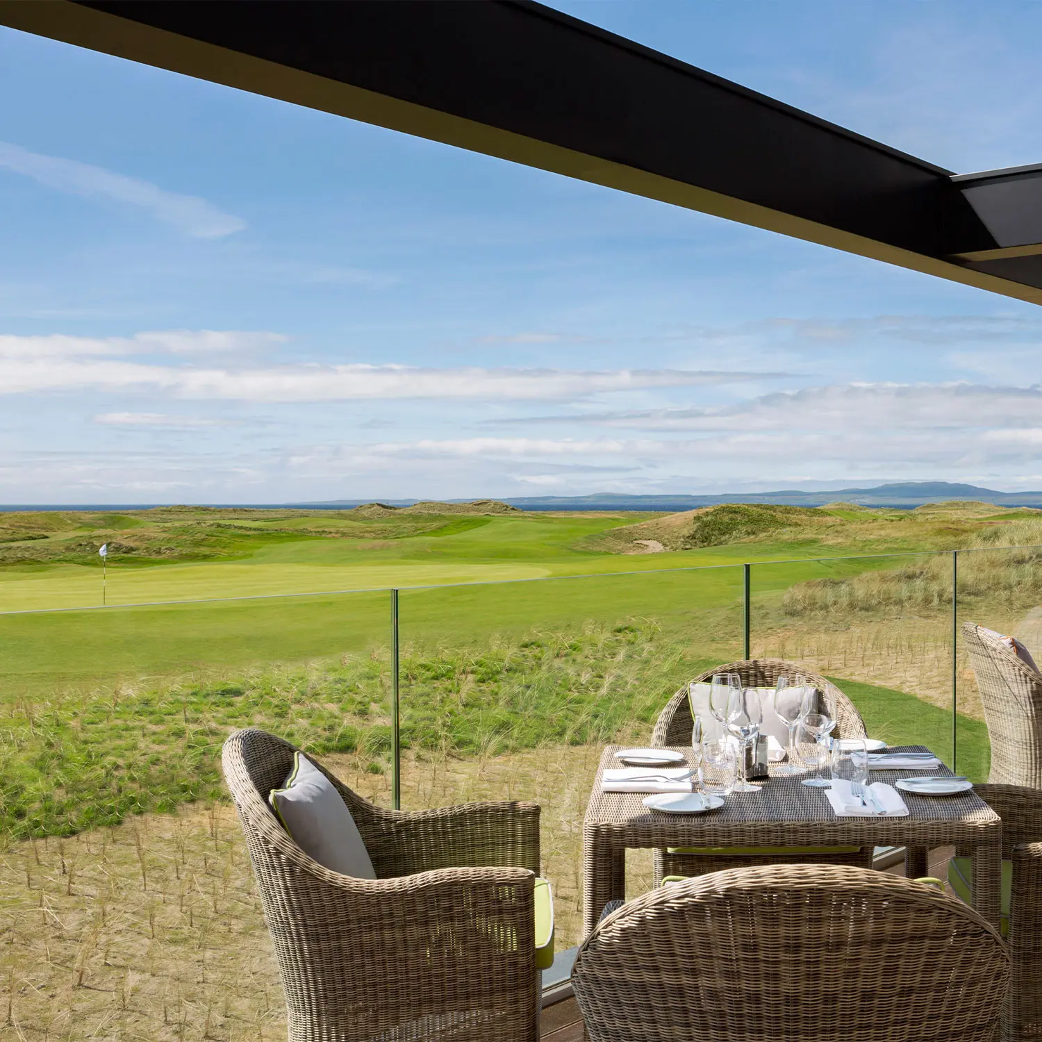 tee-off-tours-premier-west-coast-golf-experience-the-machrie-accom